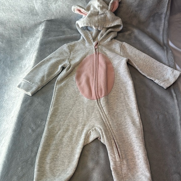 Old Navy - Bunny Bunting  Bag/Romper/Outerwear. Size 6-12 months - Picture 1 of 5